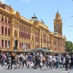 Melbourne: Flinders Street Station - Menschenmassen Melbourne: Flinders Street Station - Menschenmassen