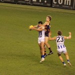 Australian Football Aussie Rules Footy 07 - böses Tackle - IMG_2393 Australian Football Aussie Rules Footy 07 - böses Tackle - IMG_2393