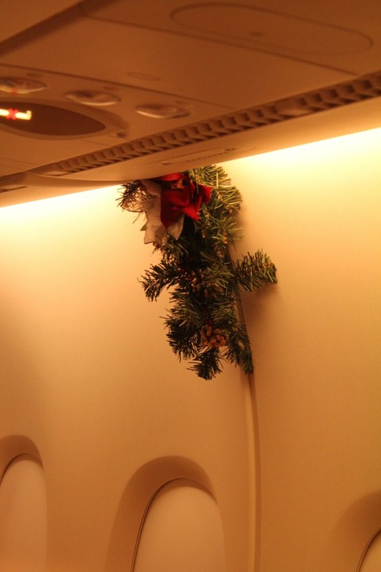 Rückflug Australien nach Deutschland Weihnachtsdekorierung Flugzeug - IMG_8210-2 Rückflug Australien nach Deutschland Weihnachtsdekorierung Flugzeug - IMG_8210-2