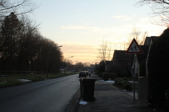 Altengrodener Weg - Achtung Kinder Schild - IMG_8302 Altengrodener Weg - Achtung Kinder Schild - IMG_8302